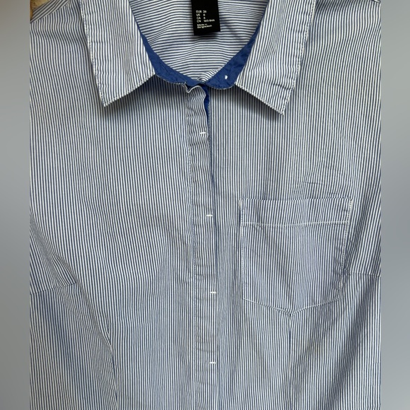 H&M Blue & White fine pinstriped women's button down (size 6/small) - Picture 11 of 13